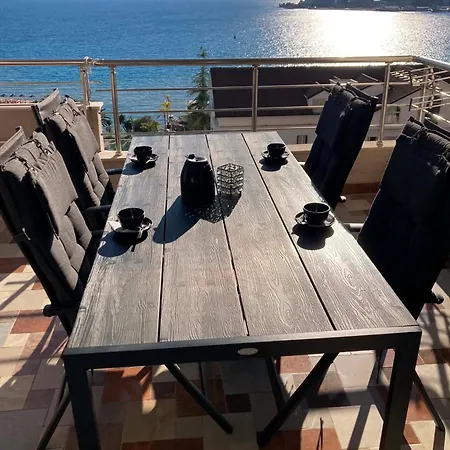 Hygge Seaside With Full Sea View Apartamento